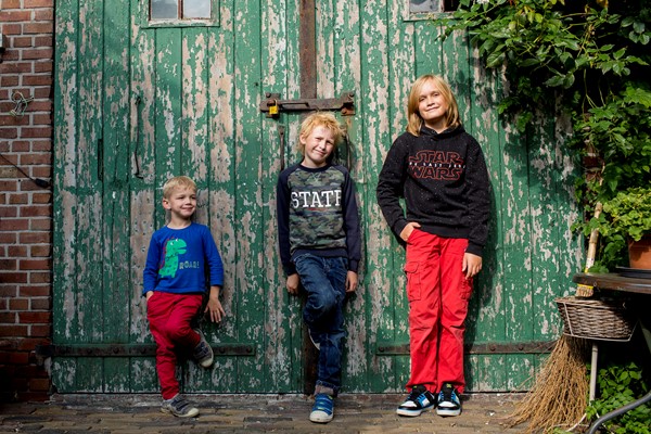 Familieshoot bij Fotograaf Eerbeek Karin Keesmaat  (2).jpg